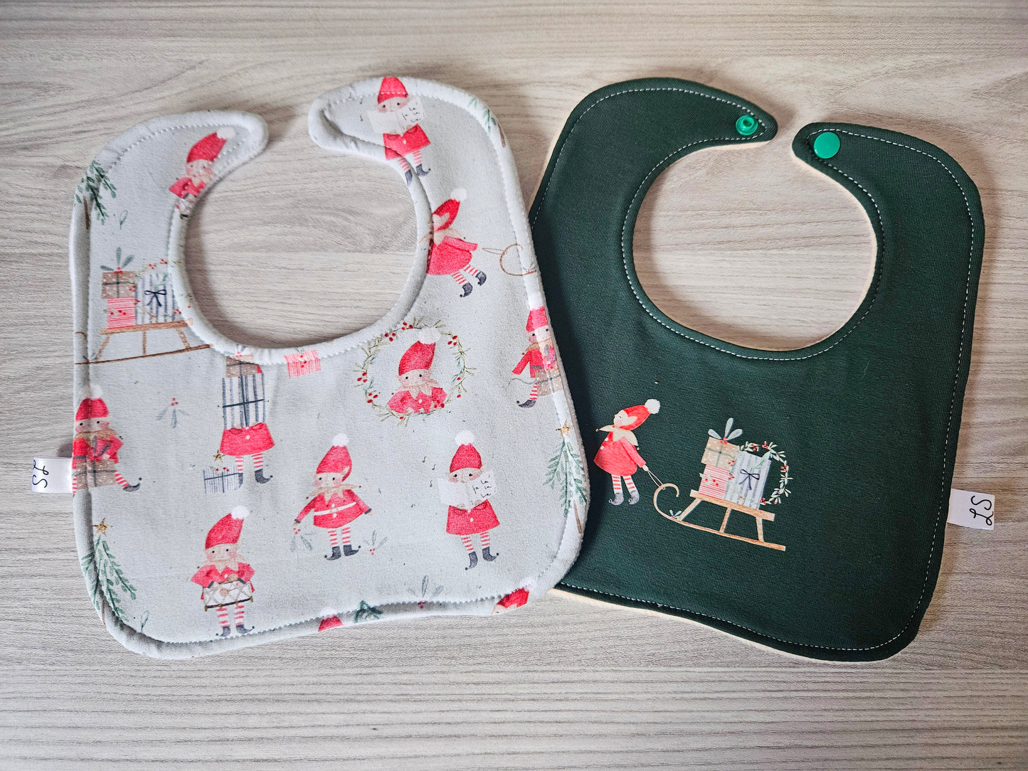 Bibs set